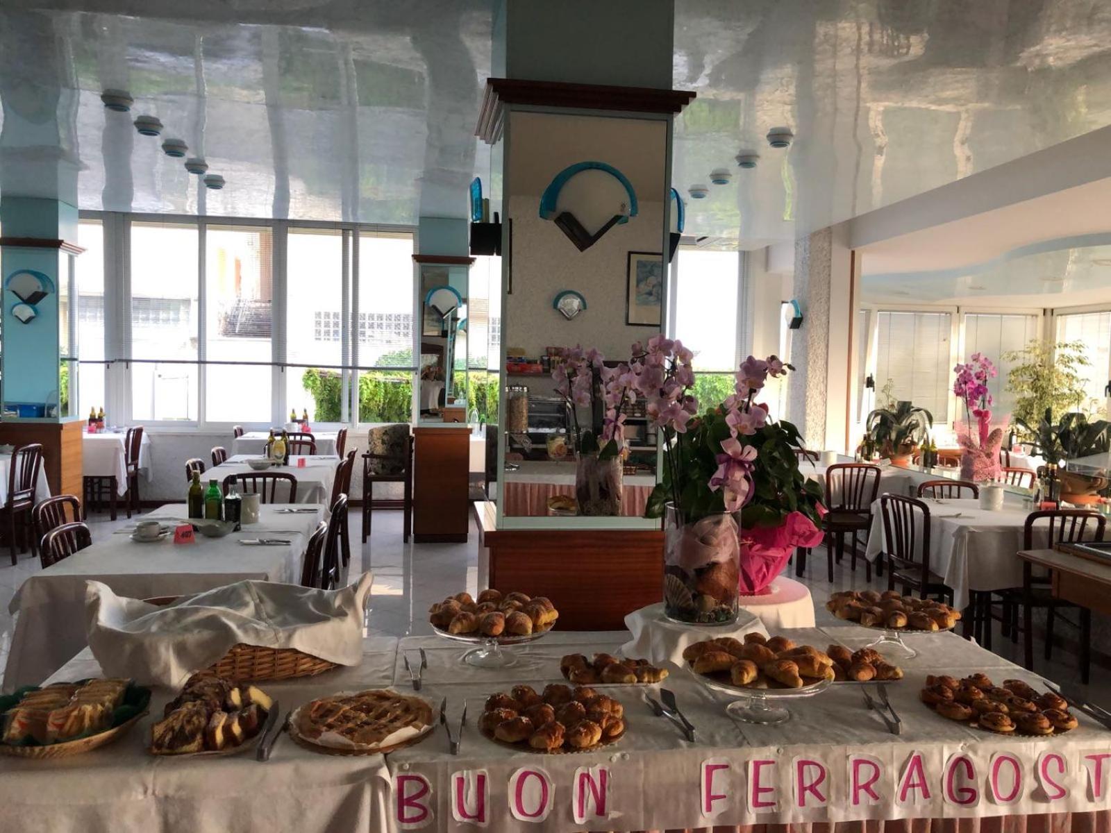 Hotel Driade Sul Mare リミニ エクステリア 写真